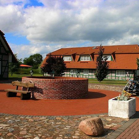 Schloss Herrenstein Gerswalde Buitenkant foto